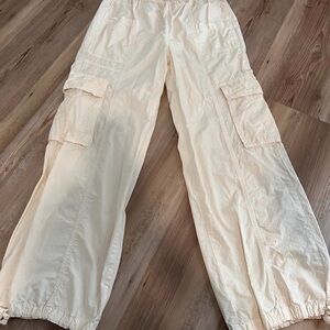 aerie Ivory Cargo Pants-Size S